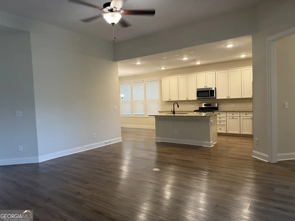 469 Silverbell CT Peachtree City, GA 30269