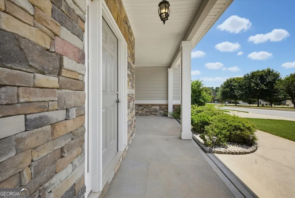 15 Hughston WALK Newnan, GA 30263
