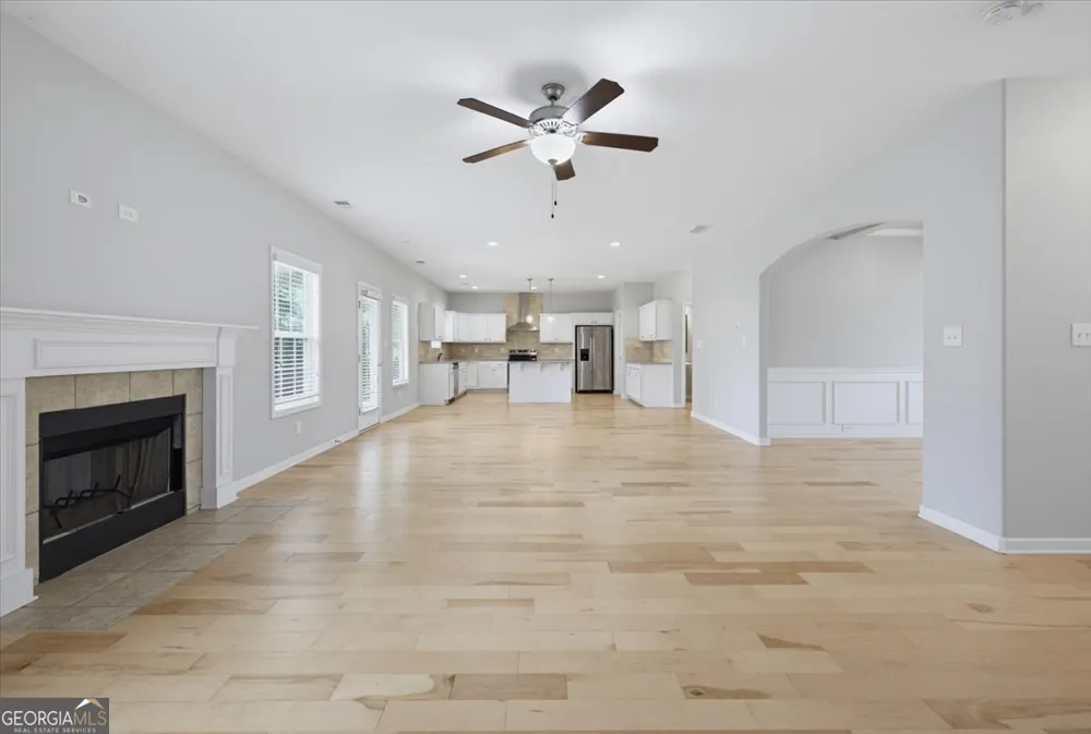 15 Hughston WALK Newnan, GA 30263
