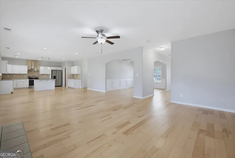 15 Hughston WALK Newnan, GA 30263