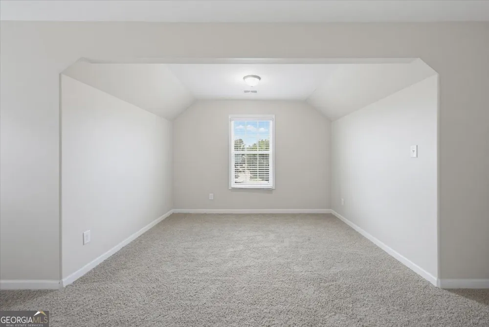 15 Hughston WALK Newnan, GA 30263