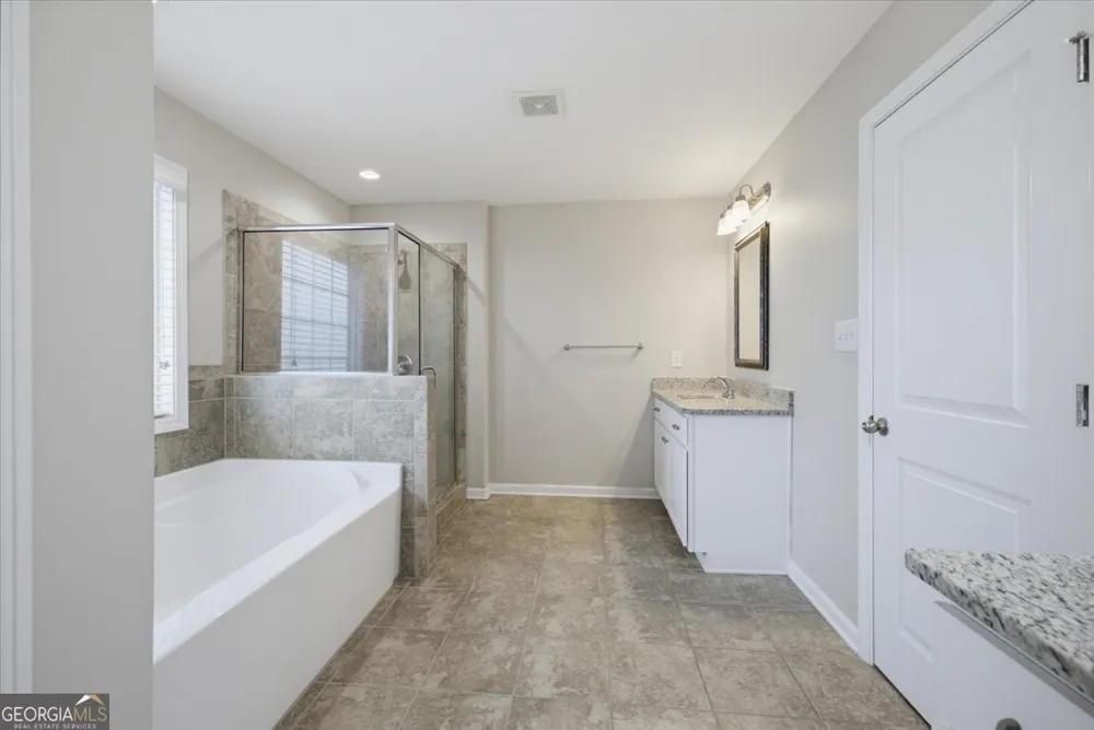 15 Hughston WALK Newnan, GA 30263