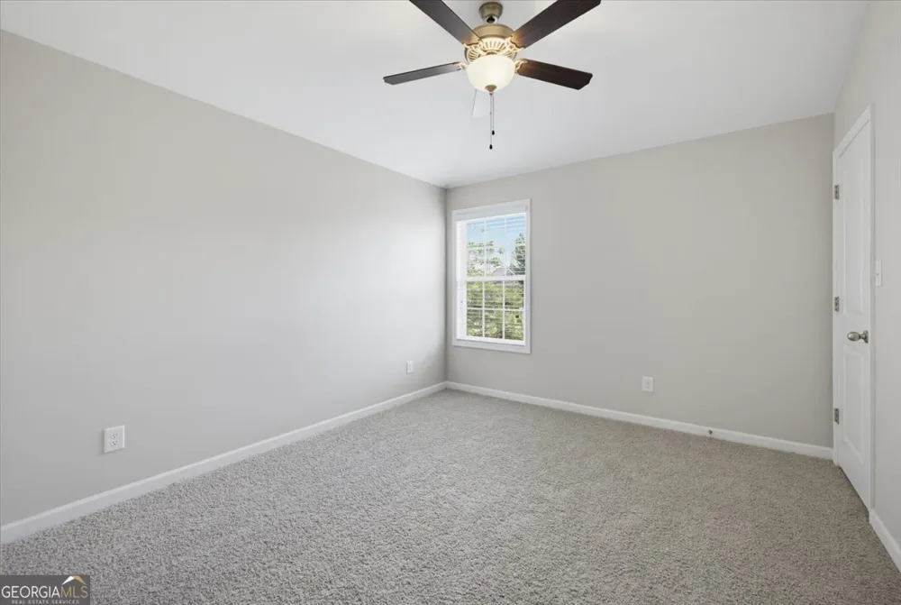 15 Hughston WALK Newnan, GA 30263