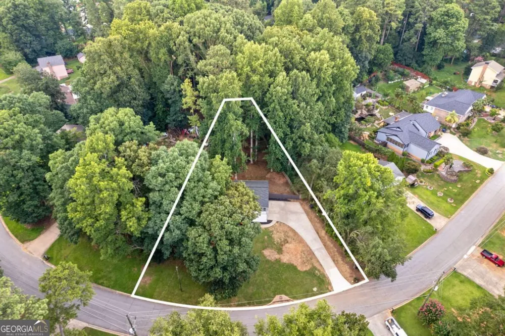 1521 Sundale DR Lawrenceville, GA 30046