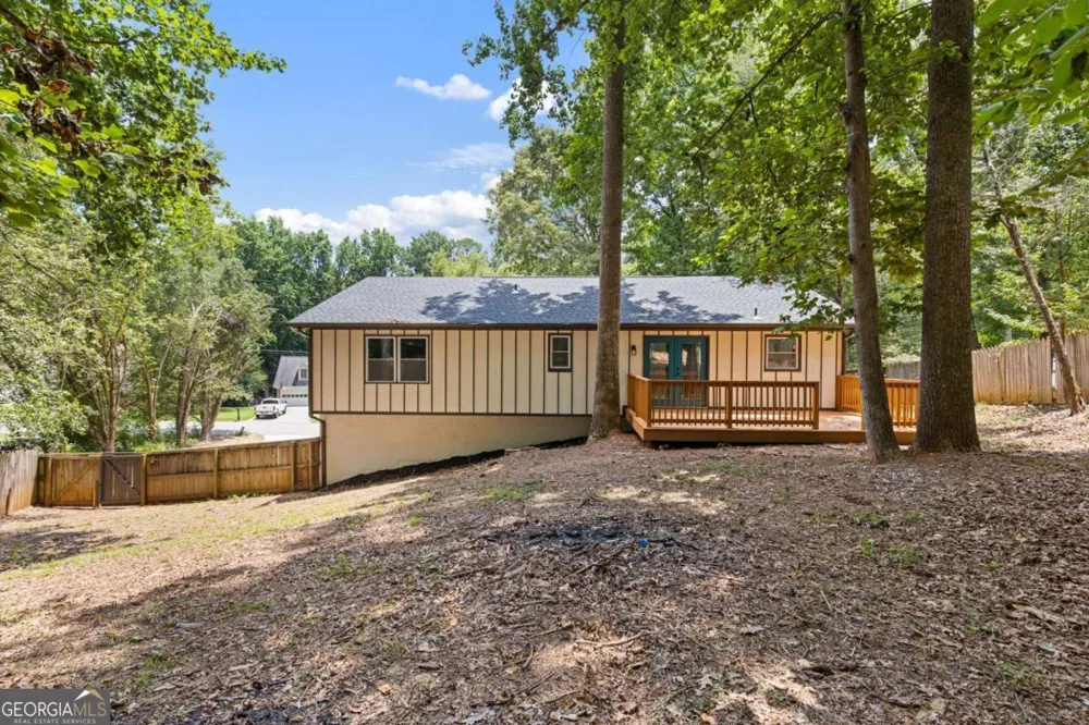 1521 Sundale DR Lawrenceville, GA 30046