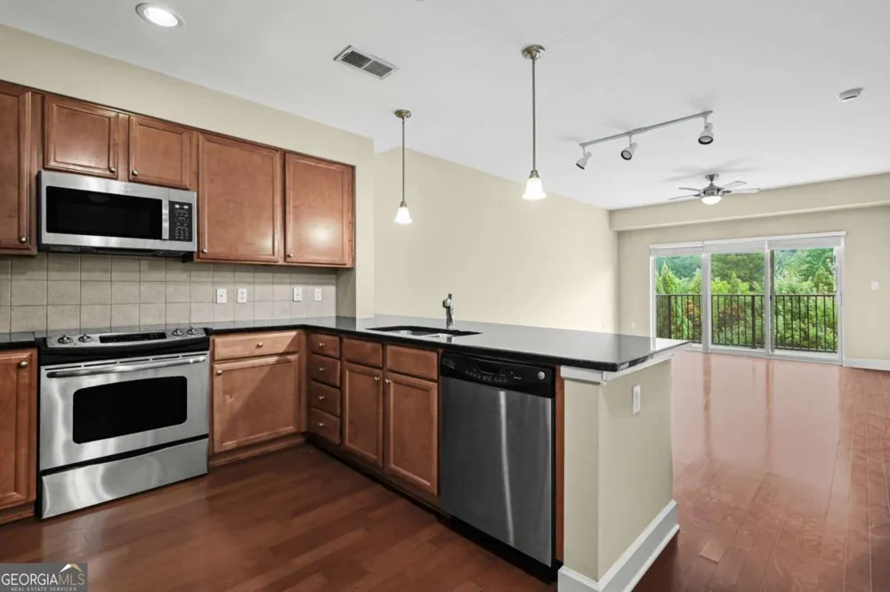 200 River Vista DR Sandy Springs, GA 30339