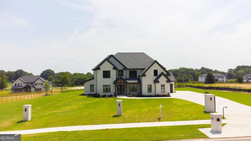3575 New Hope RD Dacula, GA 30019