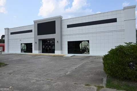 435 S Main ST