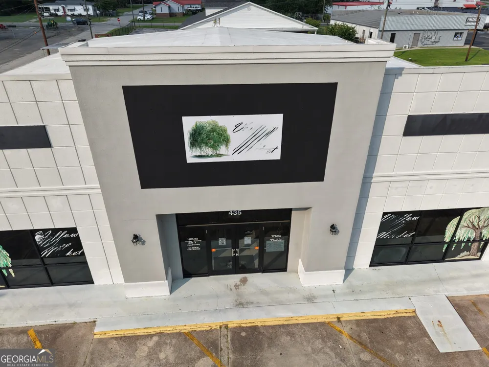 435 S Main ST Swainsboro, GA 30401