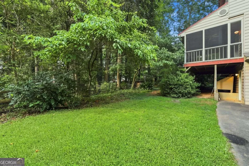 302 Crabapple CT Powder Springs, GA 30127