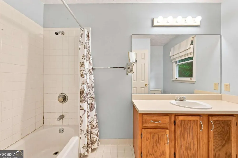 302 Crabapple CT Powder Springs, GA 30127