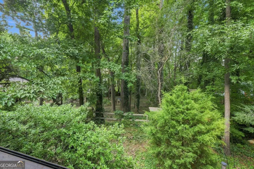 302 Crabapple CT Powder Springs, GA 30127