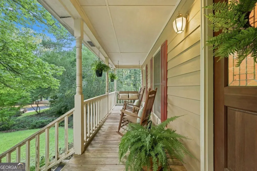 302 Crabapple CT Powder Springs, GA 30127