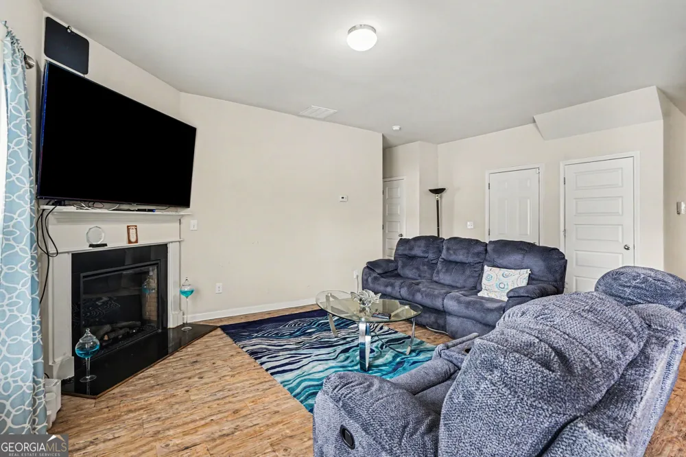 325 Horizon Trace Loganville, GA 30052