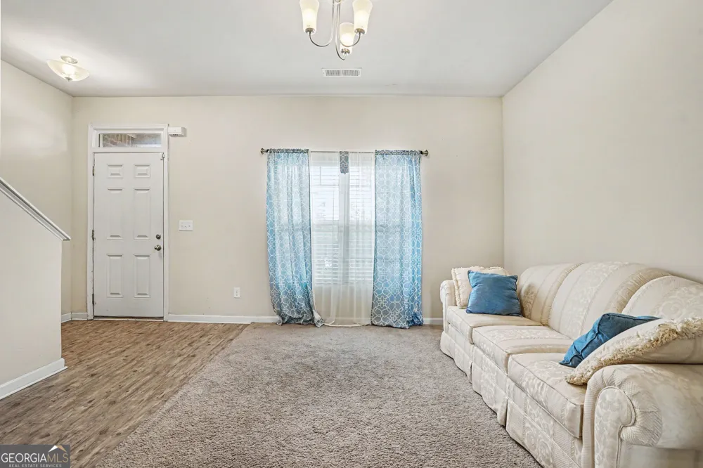 325 Horizon Trace Loganville, GA 30052