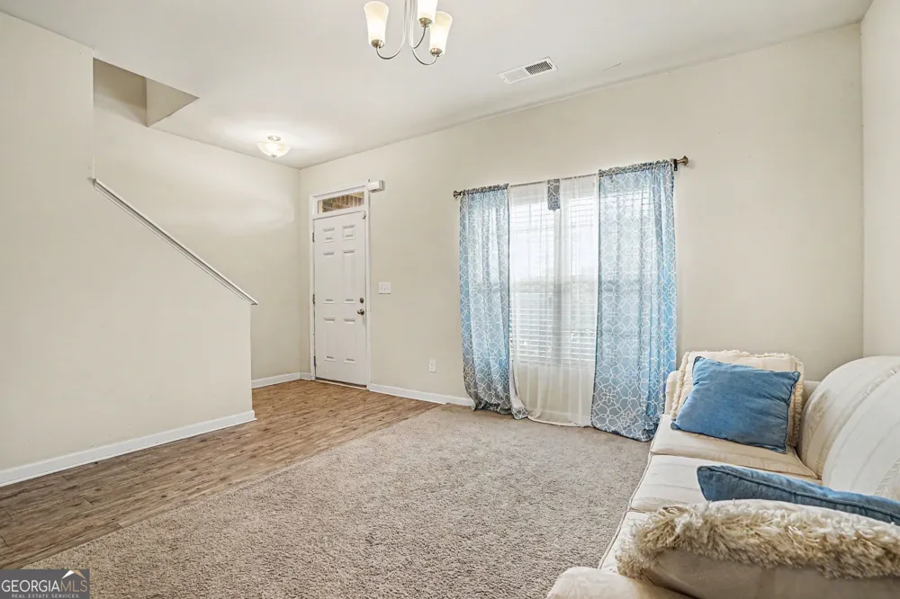 325 Horizon Trace Loganville, GA 30052