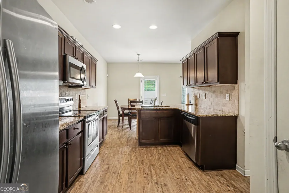 325 Horizon Trace Loganville, GA 30052