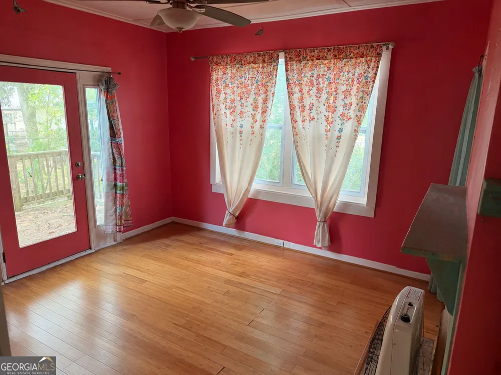 502 Lawrence ST Hogansville, GA 30230