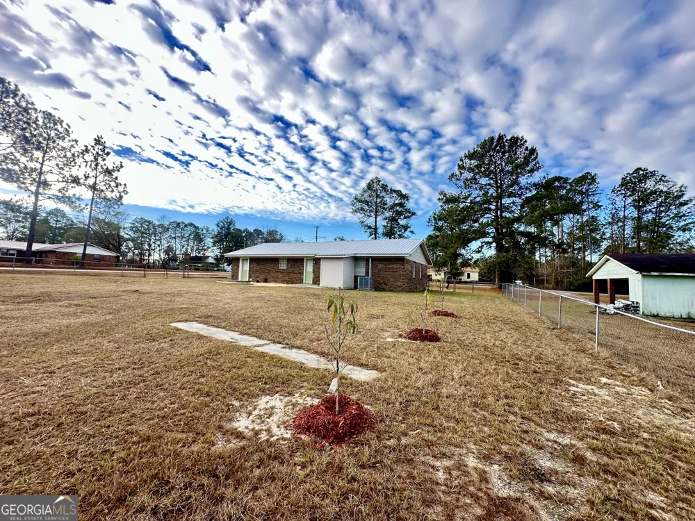 72 W Tenth ST Mcrae-Helena, GA 31037