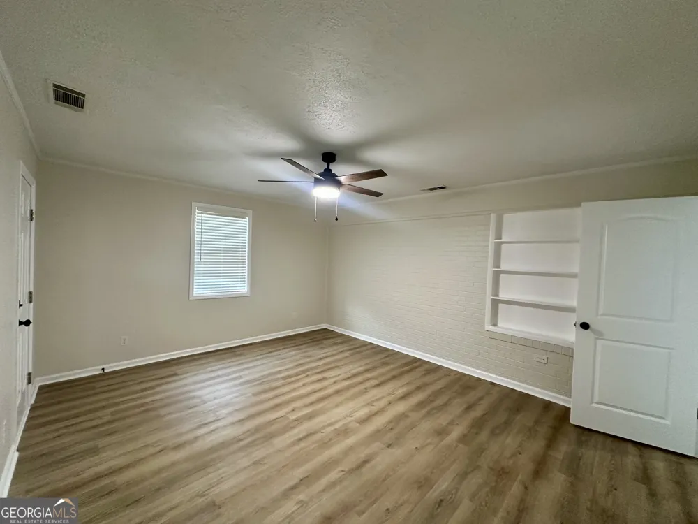 72 W Tenth ST Mcrae-Helena, GA 31037