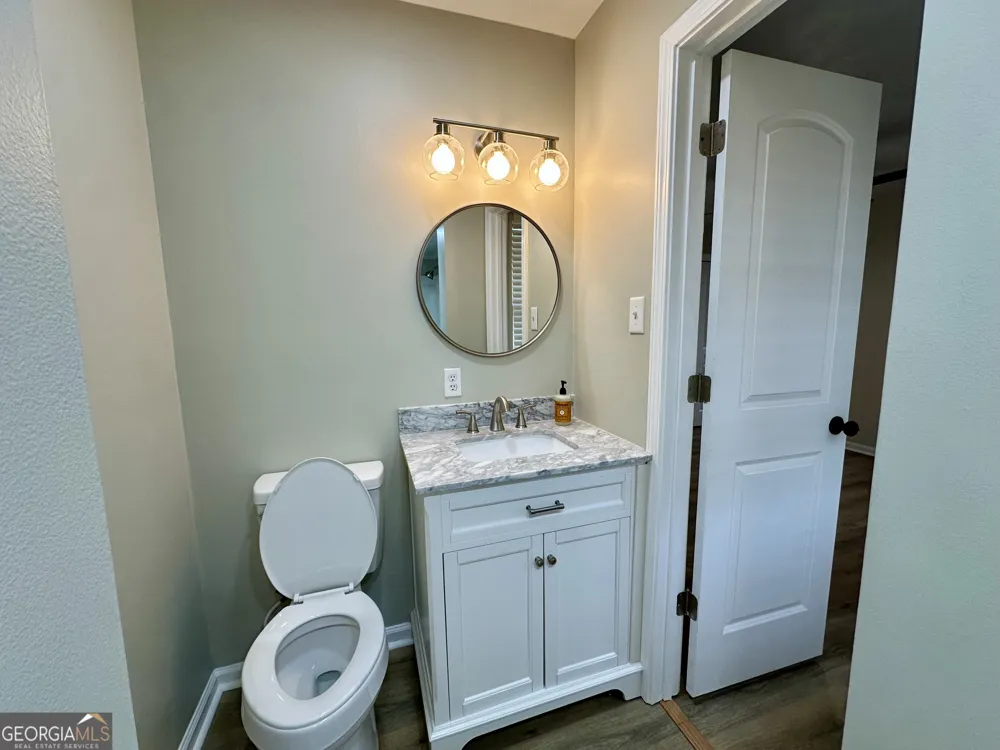 72 W Tenth ST Mcrae-Helena, GA 31037
