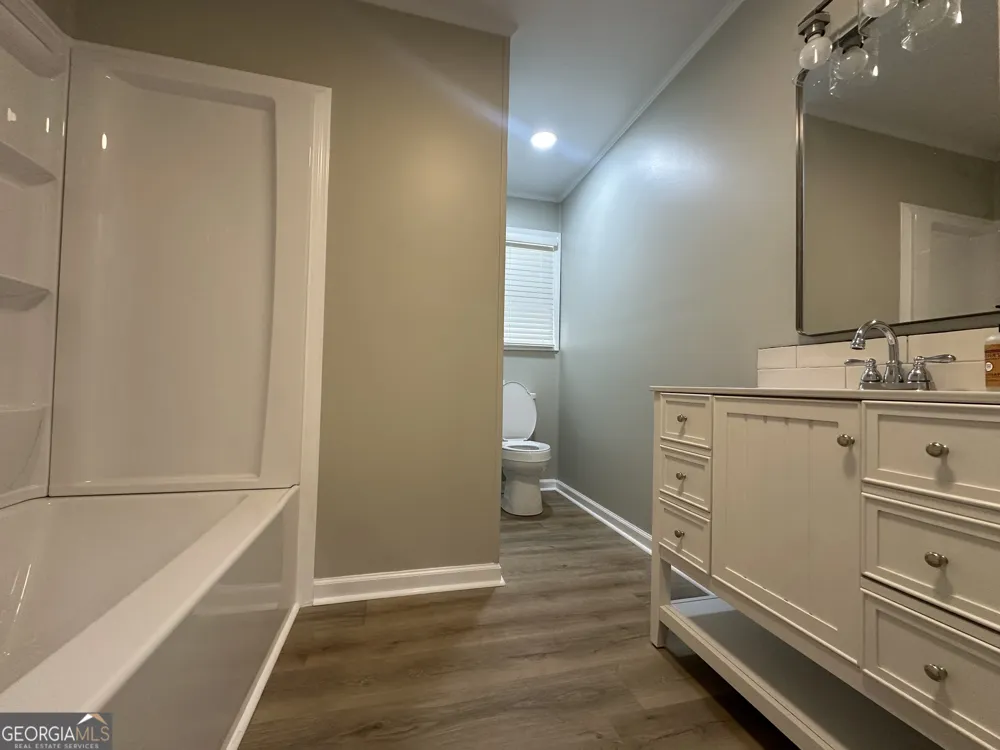 72 W Tenth ST Mcrae-Helena, GA 31037