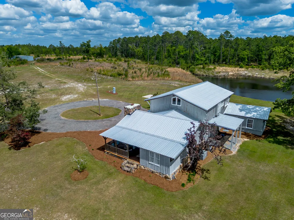 3812 Spring Branch Church RD Baxley, GA 31513