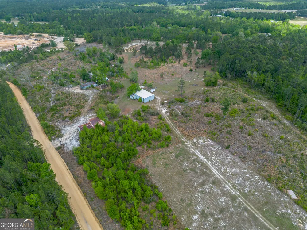 3812 Spring Branch Church RD Baxley, GA 31513