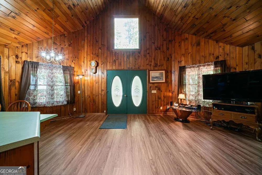 1247 Newport DR Ellijay, GA 30540
