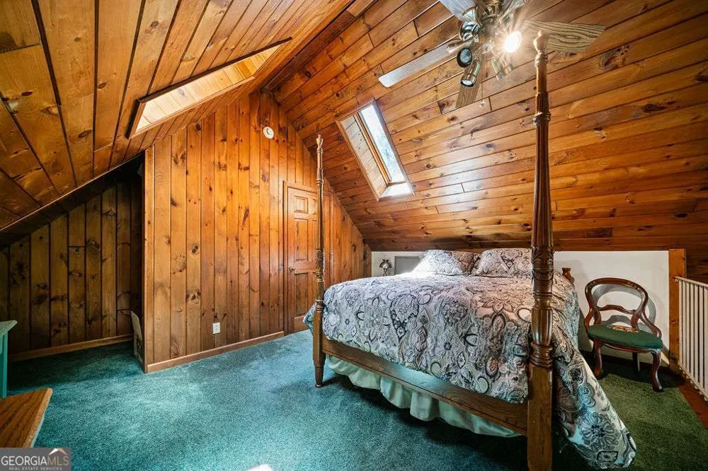1247 Newport DR Ellijay, GA 30540