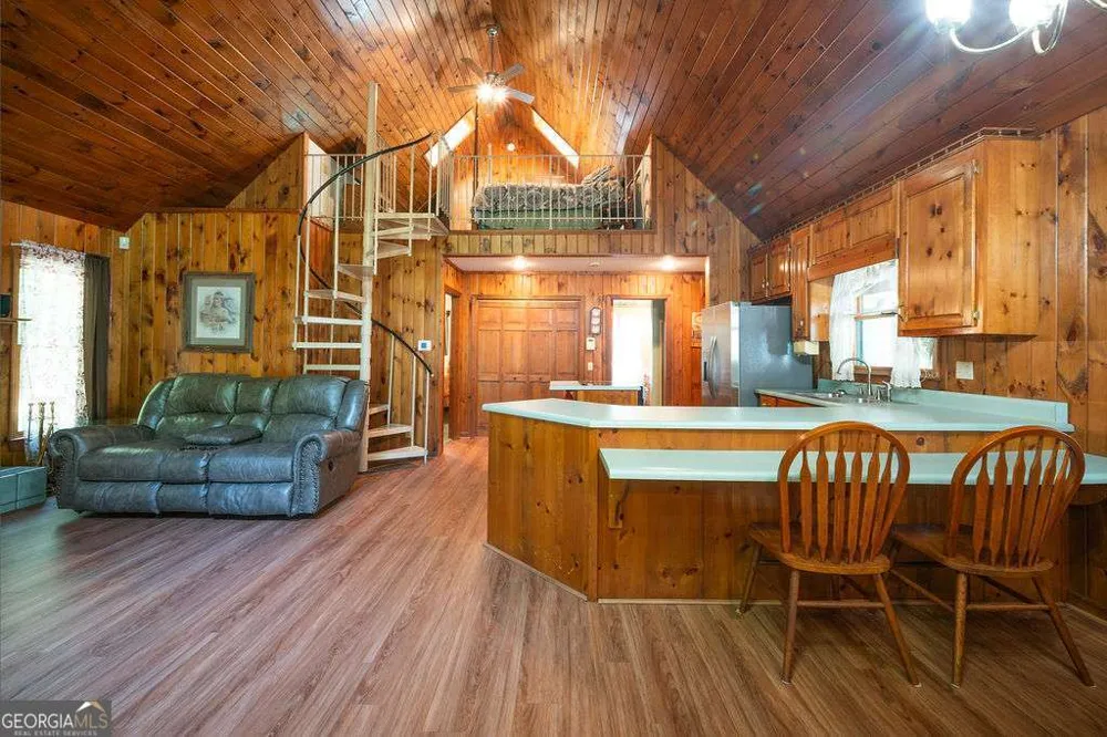 1247 Newport DR Ellijay, GA 30540