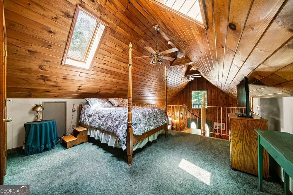 1247 Newport DR Ellijay, GA 30540