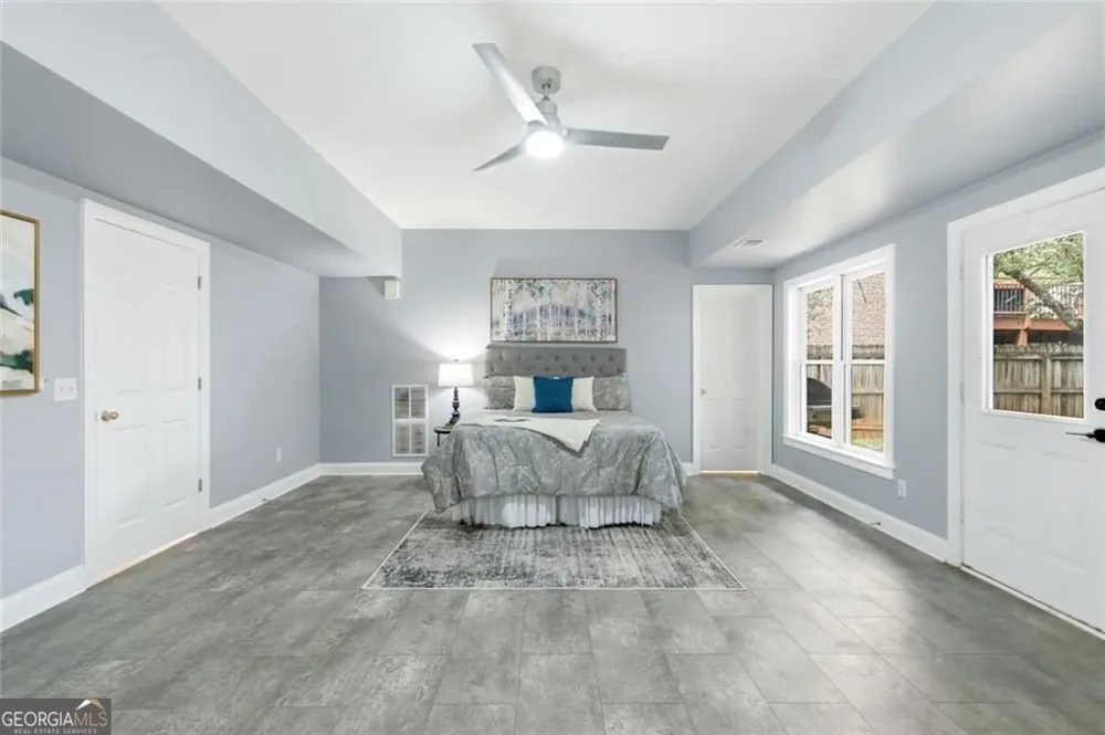 2482 Manor WALK Decatur, GA 30030