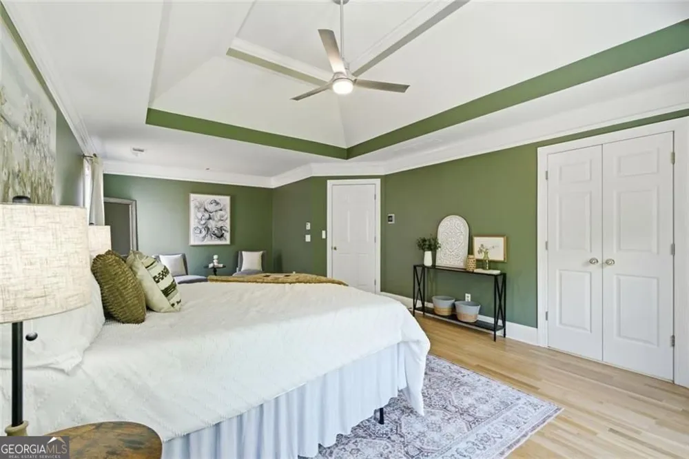 2482 Manor WALK Decatur, GA 30030