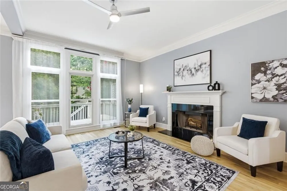 2482 Manor WALK Decatur, GA 30030