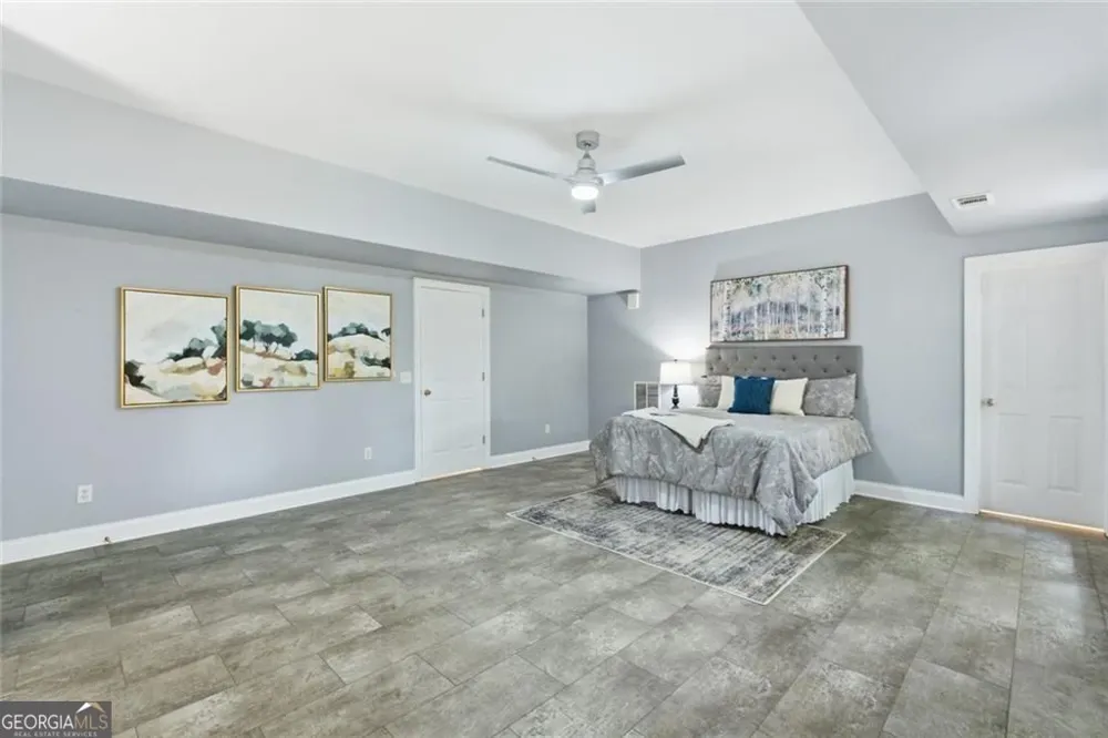 2482 Manor WALK Decatur, GA 30030