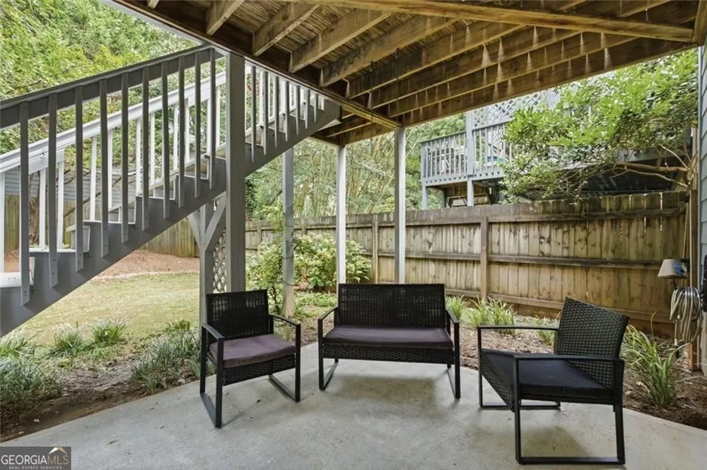 2482 Manor WALK Decatur, GA 30030