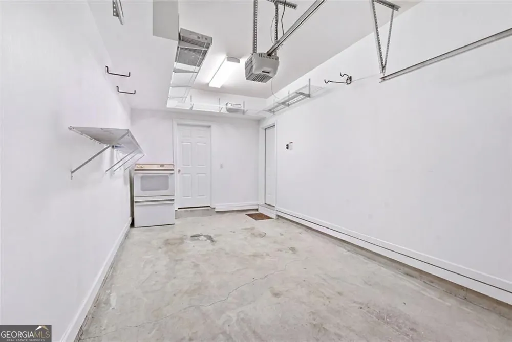 2482 Manor WALK Decatur, GA 30030