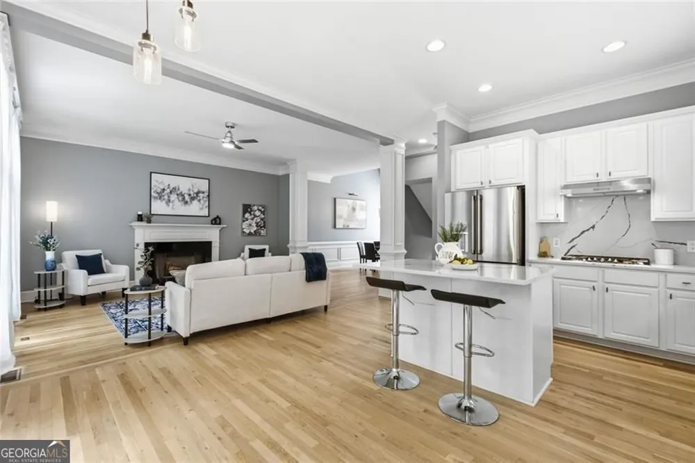 2482 Manor WALK Decatur, GA 30030
