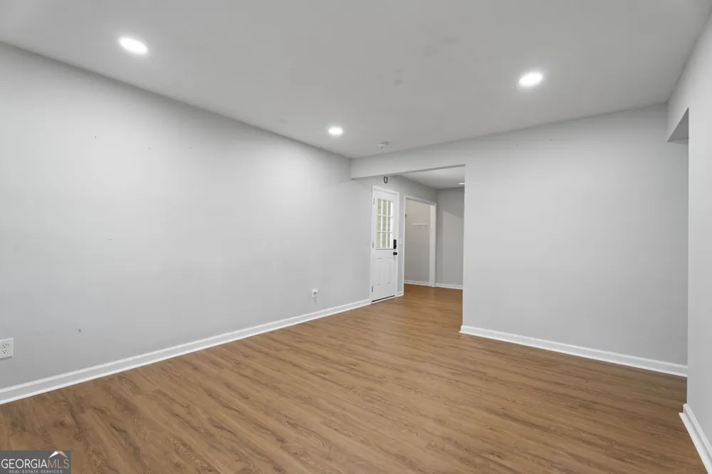 10 Lajuana DR Carrollton, GA 30116