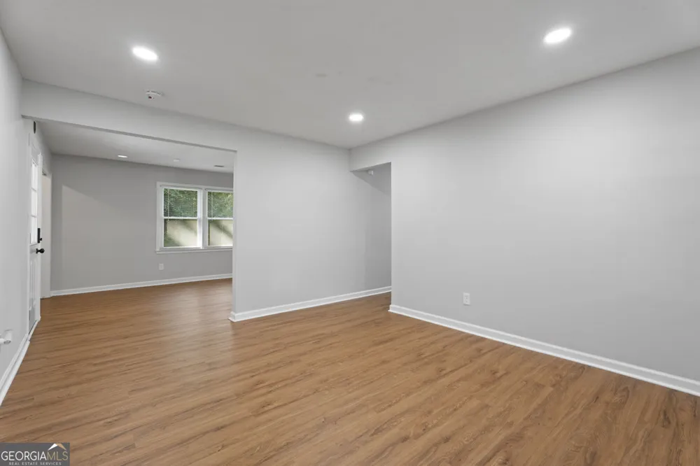 10 Lajuana DR Carrollton, GA 30116