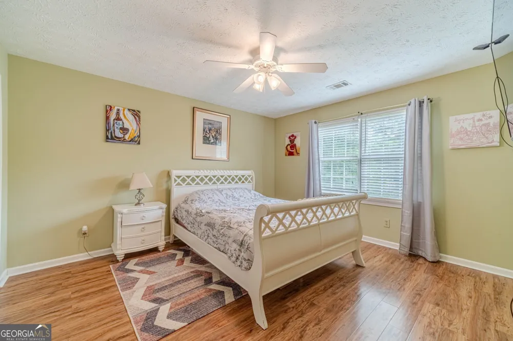 3316 Classic DR Snellville, GA 30078