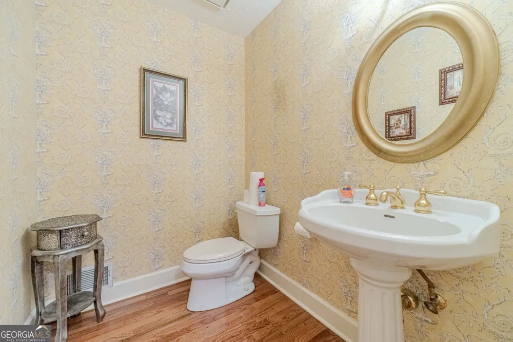 3316 Classic DR Snellville, GA 30078