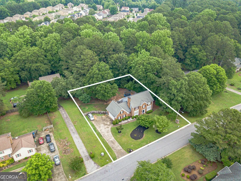 3316 Classic DR Snellville, GA 30078