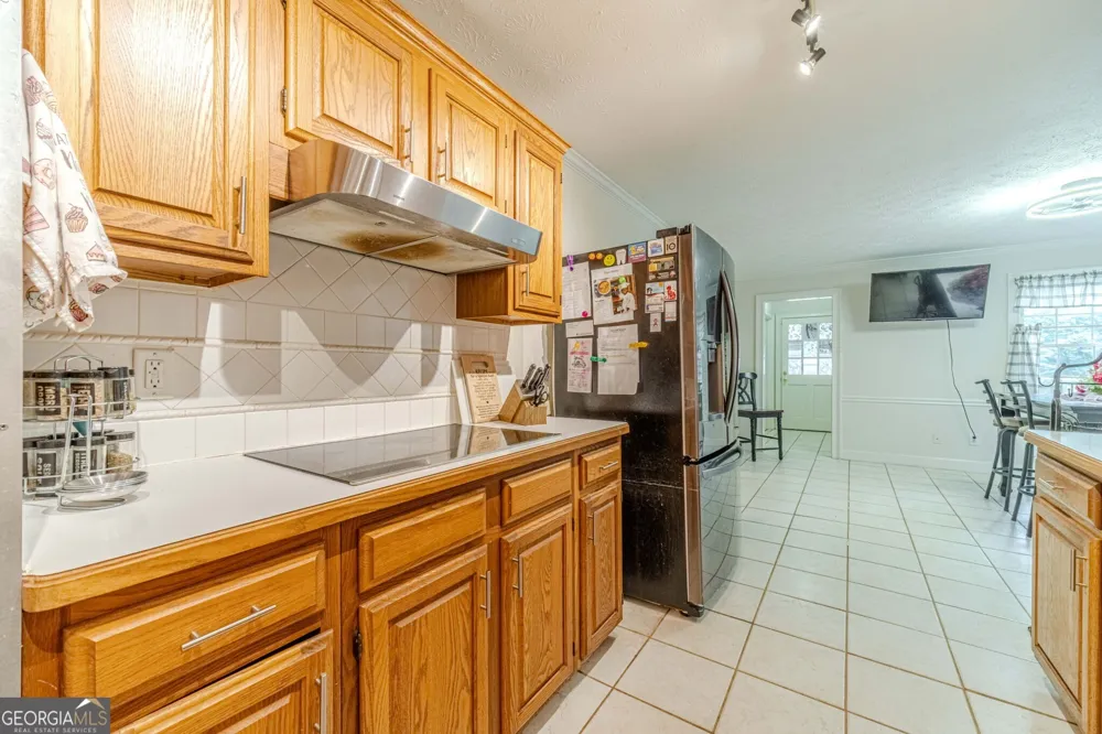 3316 Classic DR Snellville, GA 30078