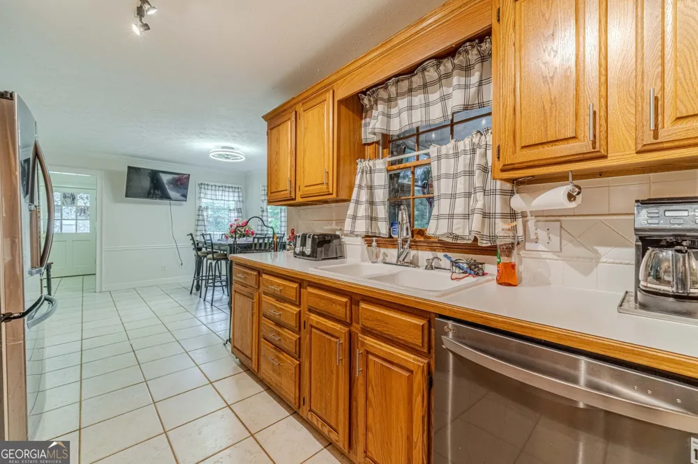 3316 Classic DR Snellville, GA 30078
