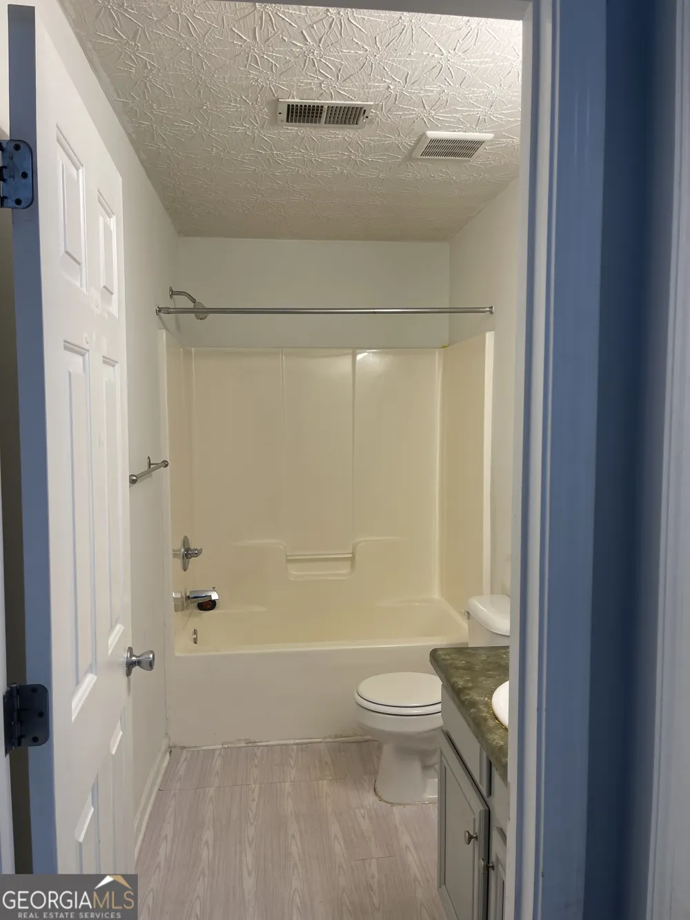11053 Aliyah DR Hampton, GA 30228