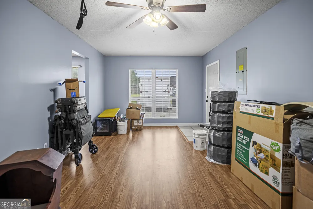 2360 Rowe ST Hinesville, GA 31313