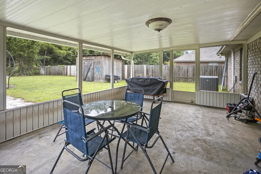2360 Rowe ST Hinesville, GA 31313
