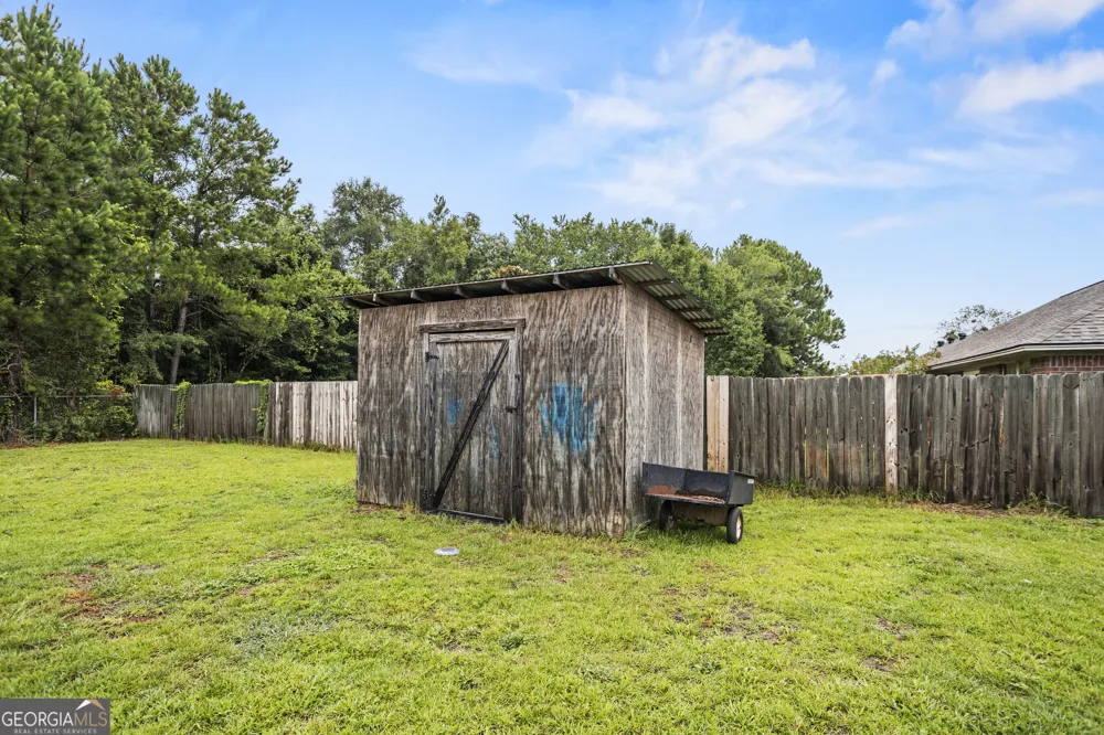 2360 Rowe ST Hinesville, GA 31313